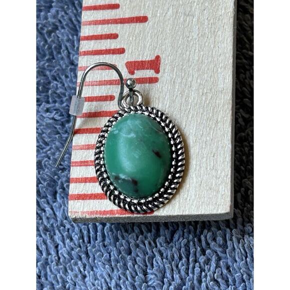 Attitude Jewelry Montana Silversmiths Oval Green Turquoise Dangle Earrings - Picture 3 of 4
